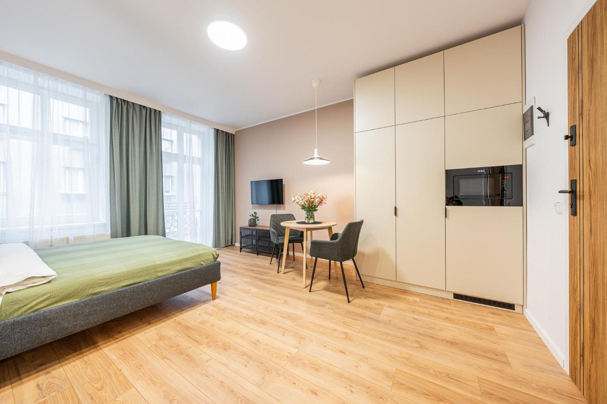 Apartamenty Tespis - Historic House Next To The Cathedral In The City Centre Katowice Bagian luar foto